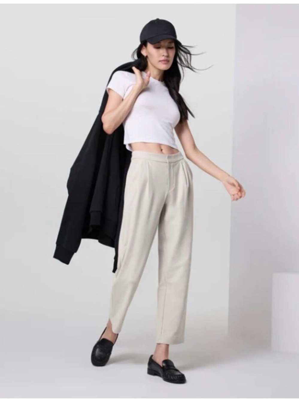 Vuori Cropped Elevate Ankle Trousers